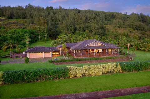 $5,888,888 | 2332 Makana Ano Place, Kilauea, HI 96754