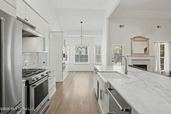 $350,000 | 3332 Devonshire Cove North, Southaven, MS 38672