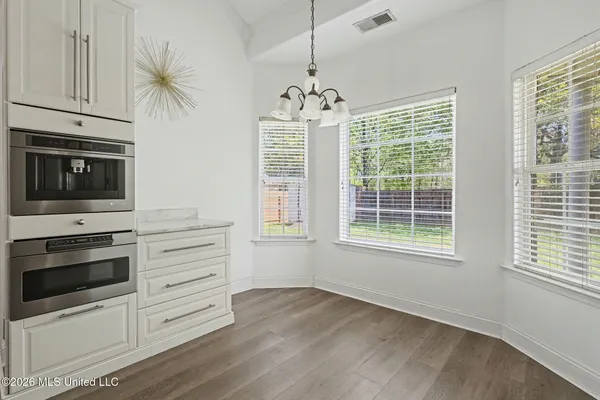 $350,000 | 3332 Devonshire Cove North, Southaven, MS 38672