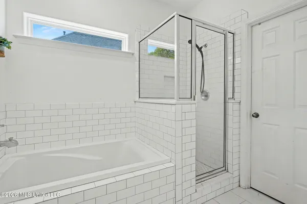 $350,000 | 3332 Devonshire Cove North, Southaven, MS 38672