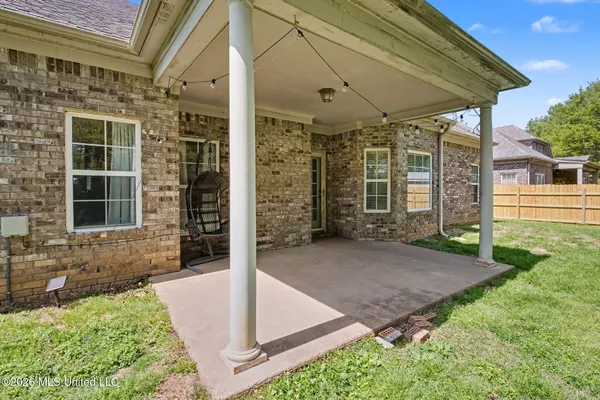 $350,000 | 3332 Devonshire Cove North, Southaven, MS 38672