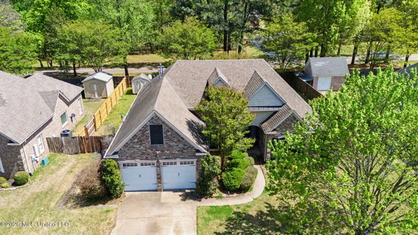 $350,000 | 3332 Devonshire Cove North, Southaven, MS 38672
