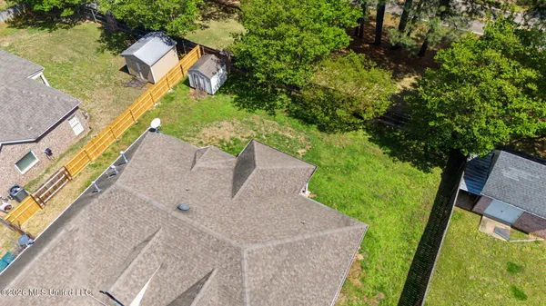 $350,000 | 3332 Devonshire Cove North, Southaven, MS 38672