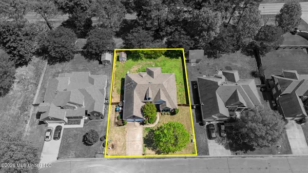 $350,000 | 3332 Devonshire Cove North, Southaven, MS 38672