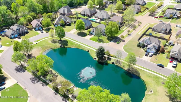 $350,000 | 3332 Devonshire Cove North, Southaven, MS 38672