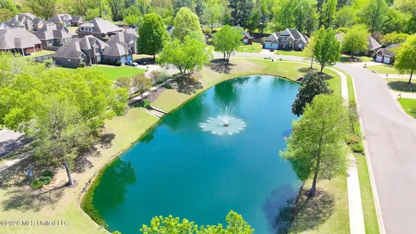 $350,000 | 3332 Devonshire Cove North, Southaven, MS 38672