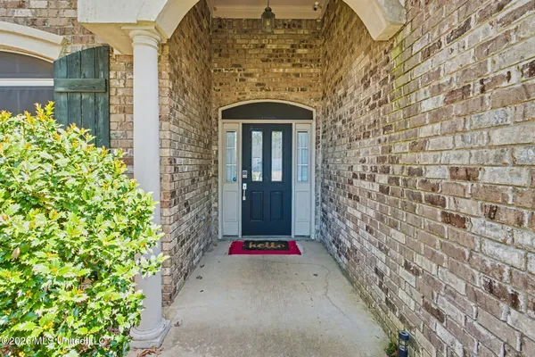 $350,000 | 3332 Devonshire Cove North, Southaven, MS 38672
