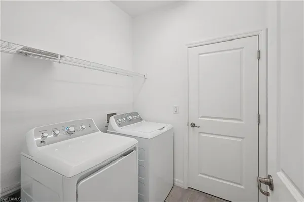 $2,750 | 2445 Orchard Street, Naples, FL 34120