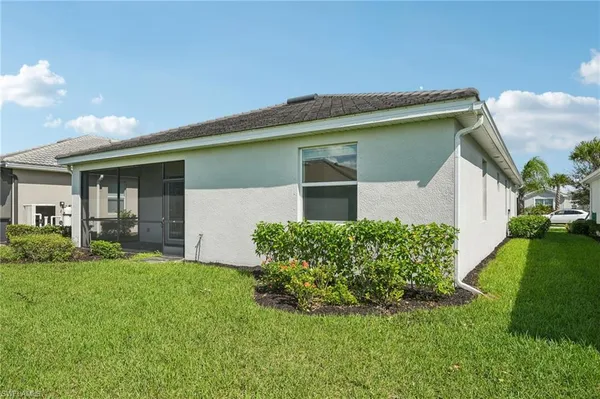 $2,750 | 2445 Orchard Street, Naples, FL 34120