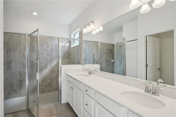 $2,750 | 2445 Orchard Street, Naples, FL 34120