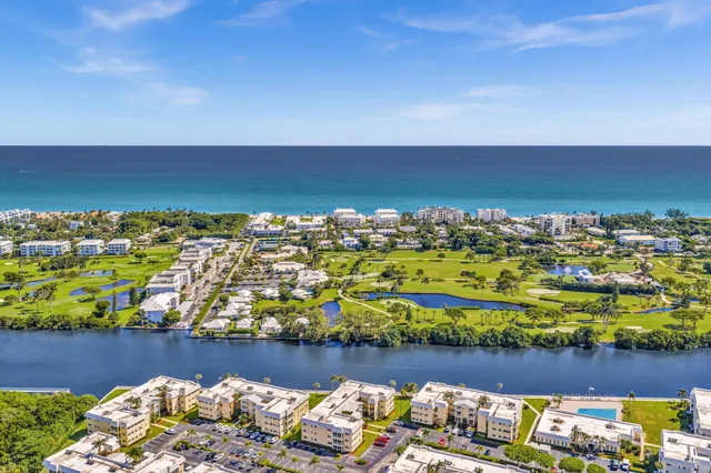 $284,900 | 3 Colonial Club Drive, Unit 300, Boynton Beach, FL 33435