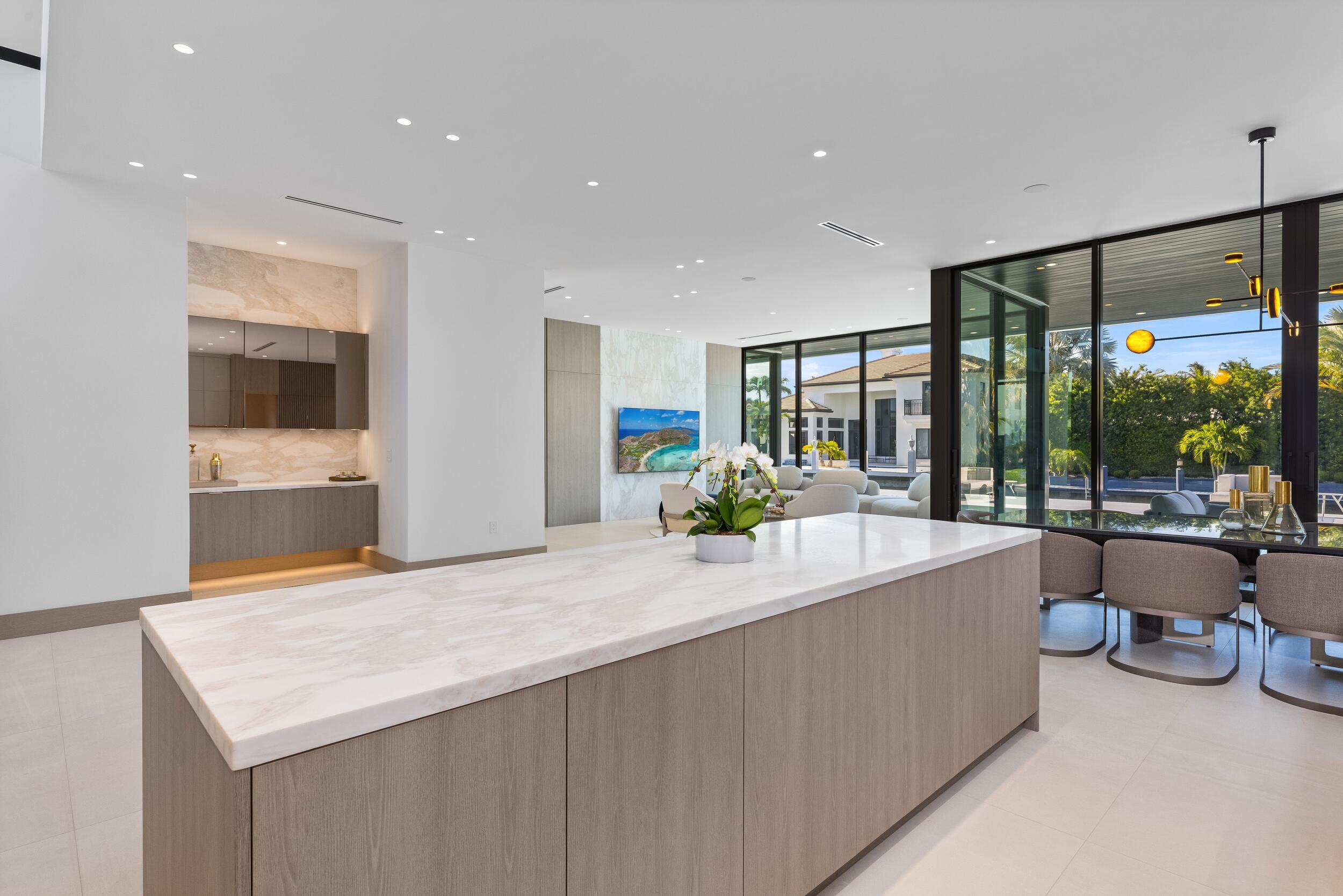 541 Golden Harbour Drive Boca Raton, FL 33432 - Photo 18 of 80 Kitchen