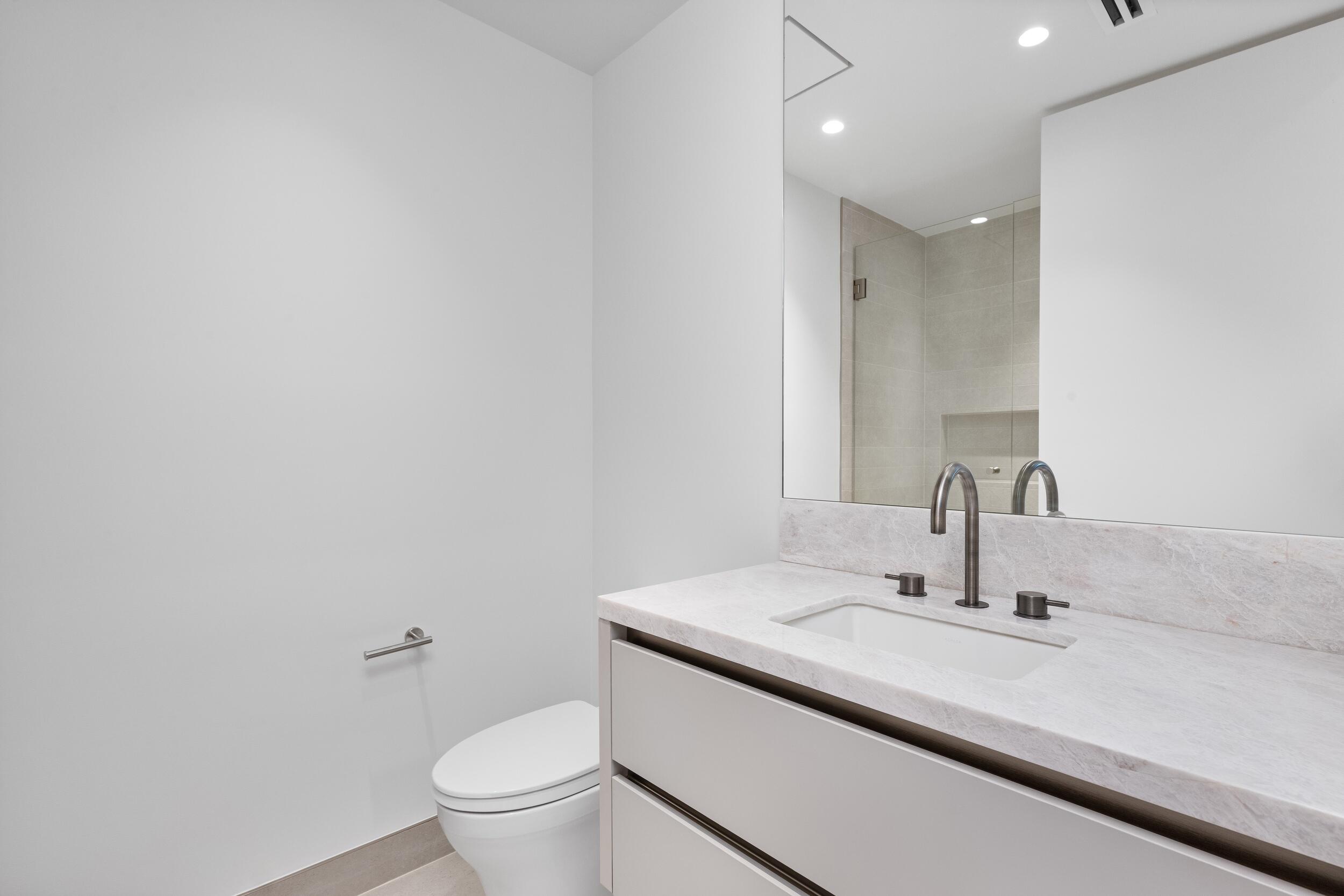 541 Golden Harbour Drive Boca Raton, FL 33432 - Photo 57 of 80 Guest Suite Bathroom
