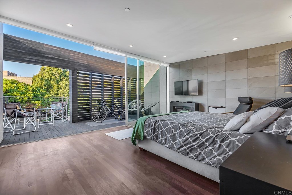 427 Ravina Street La Jolla, CA 92037 - Photo 17 of 25