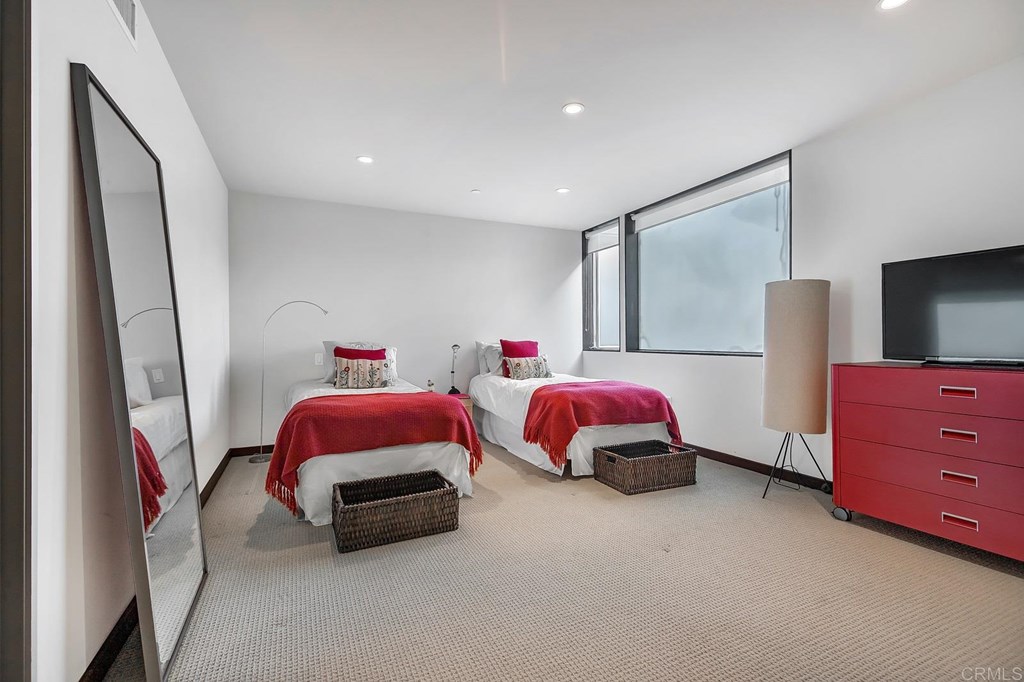 427 Ravina Street La Jolla, CA 92037 - Photo 19 of 25