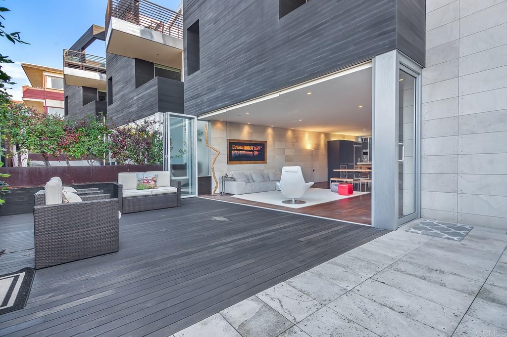 427 Ravina Street La Jolla, CA 92037 - Photo 3 of 25