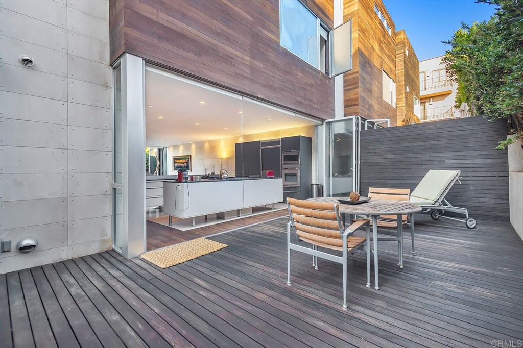 427 Ravina Street La Jolla, CA 92037 - Photo 7 of 25