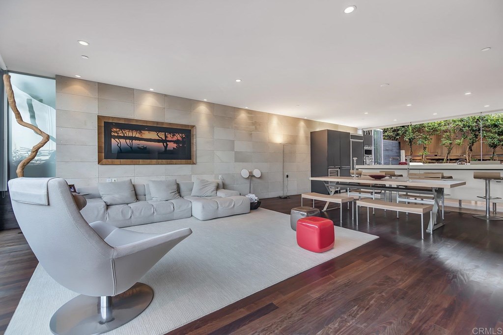 427 Ravina Street La Jolla, CA 92037 - Photo 9 of 25