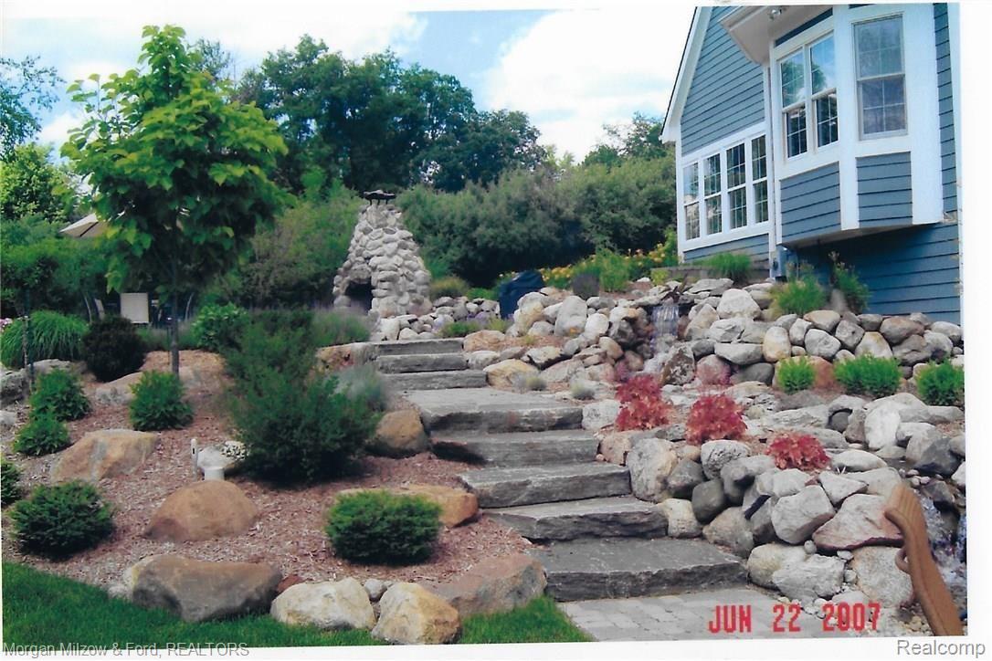 10237 Reese Road Clarkston, MI 48348 - Photo 53 of 56 House Pic 5.jpg