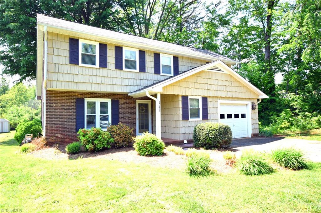 182 Buckingham Road Pinnacle, NC 27043 - Photo 2 of 25