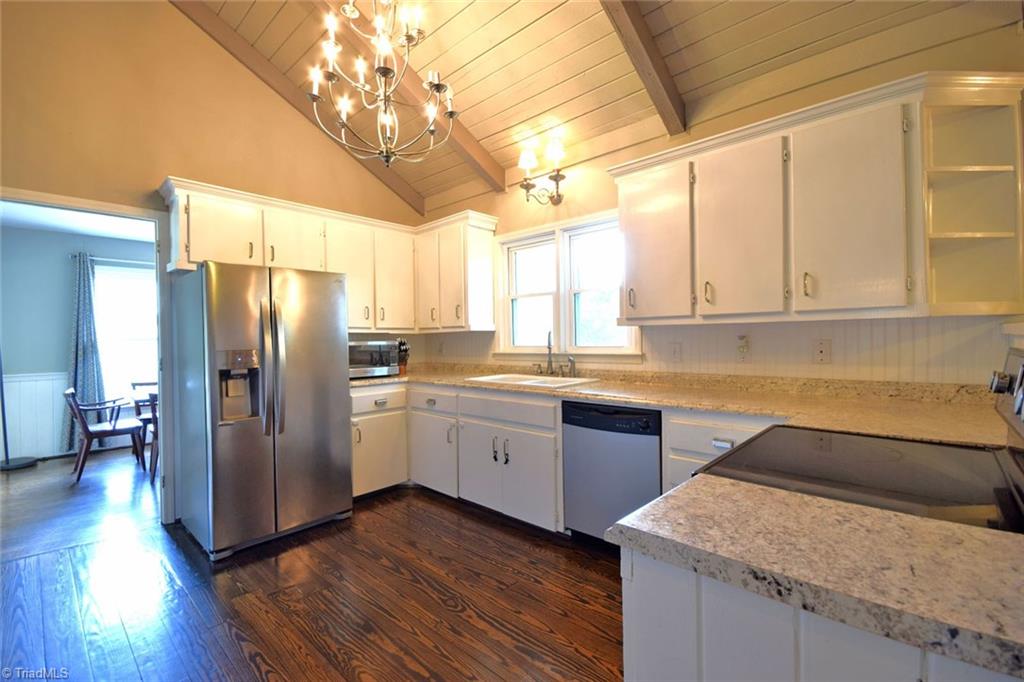 182 Buckingham Road Pinnacle, NC 27043 - Photo 11 of 25