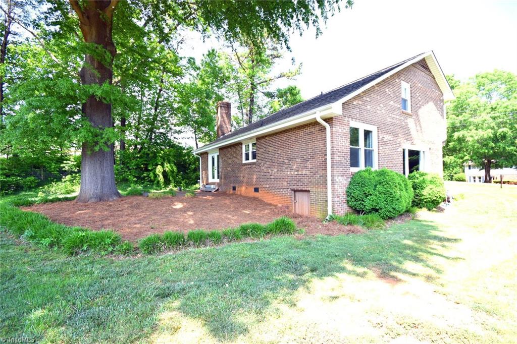 182 Buckingham Road Pinnacle, NC 27043 - Photo 5 of 25