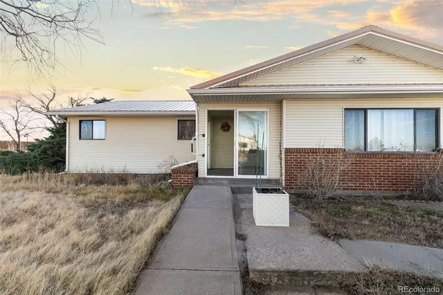 $289,000 | 470 Vine Street, Deer Trail, CO 80105