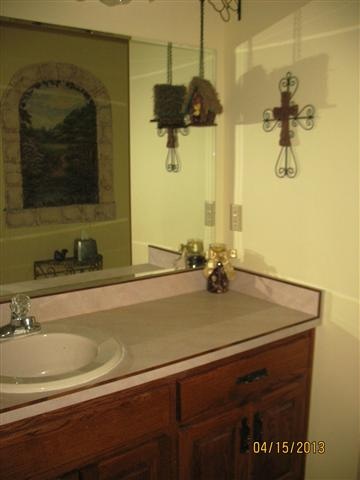 1027 Lake Shores Drive Decatur, IN 46733 - Photo 12 of 26