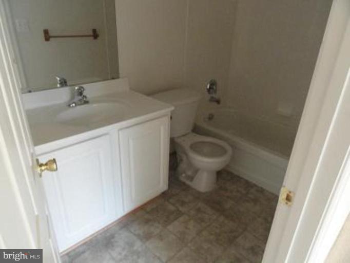 1732 Canal Run Drive Point of Rocks, MD 21777 - Photo 4 of 13 Bath #3