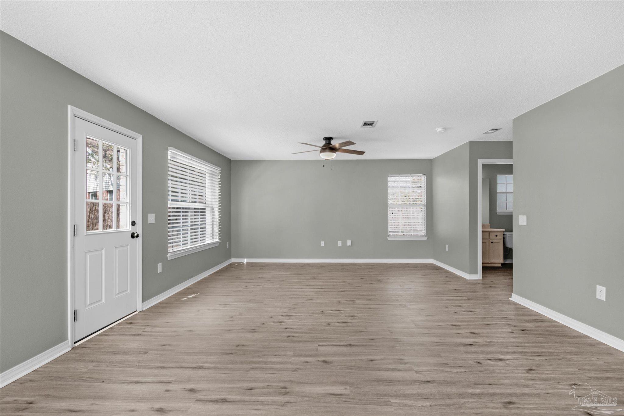 6707 Cedar Ridge Circle Milton, FL 32570 - Photo 11 of 31