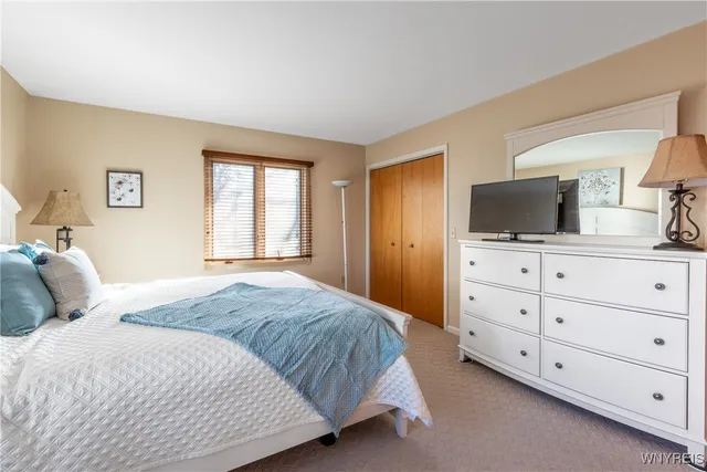 $249,900 | 162 Peppertree Drive, Unit B, Amherst, NY 14228