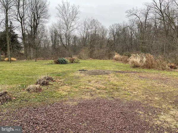 $2,450 | 156 Davis Road, Coatesville, PA 19320