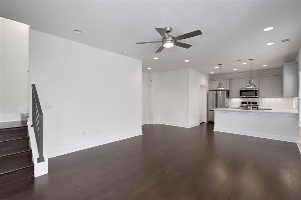 1006 Muse Lane, Unit 13 Austin, TX 78702 - Photo 9 of 12