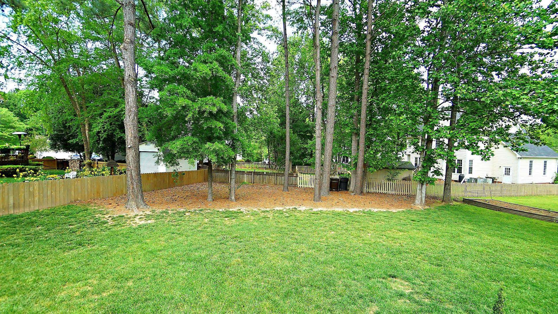 1603 Cheshire Bridge Road Durham, NC 27712 - Photo 4 of 34 Photo 4