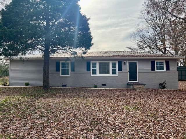 a backyard of a house