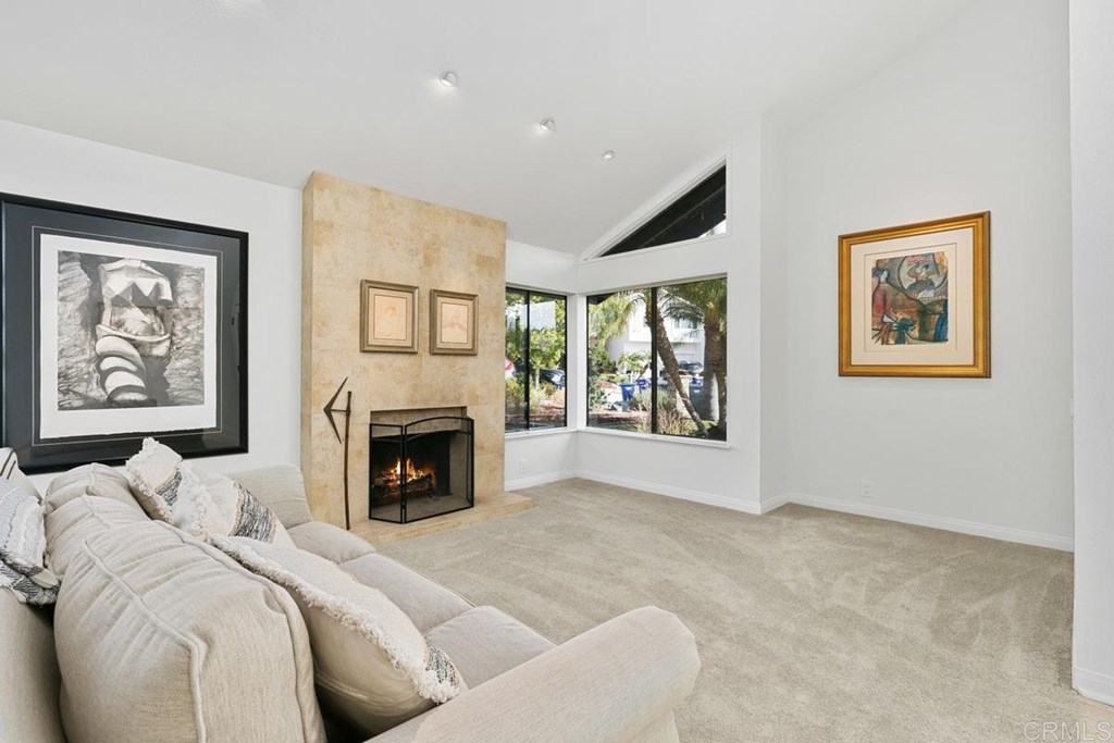 444 Dunsmore Court Encinitas, CA 92024 - Photo 5 of 39