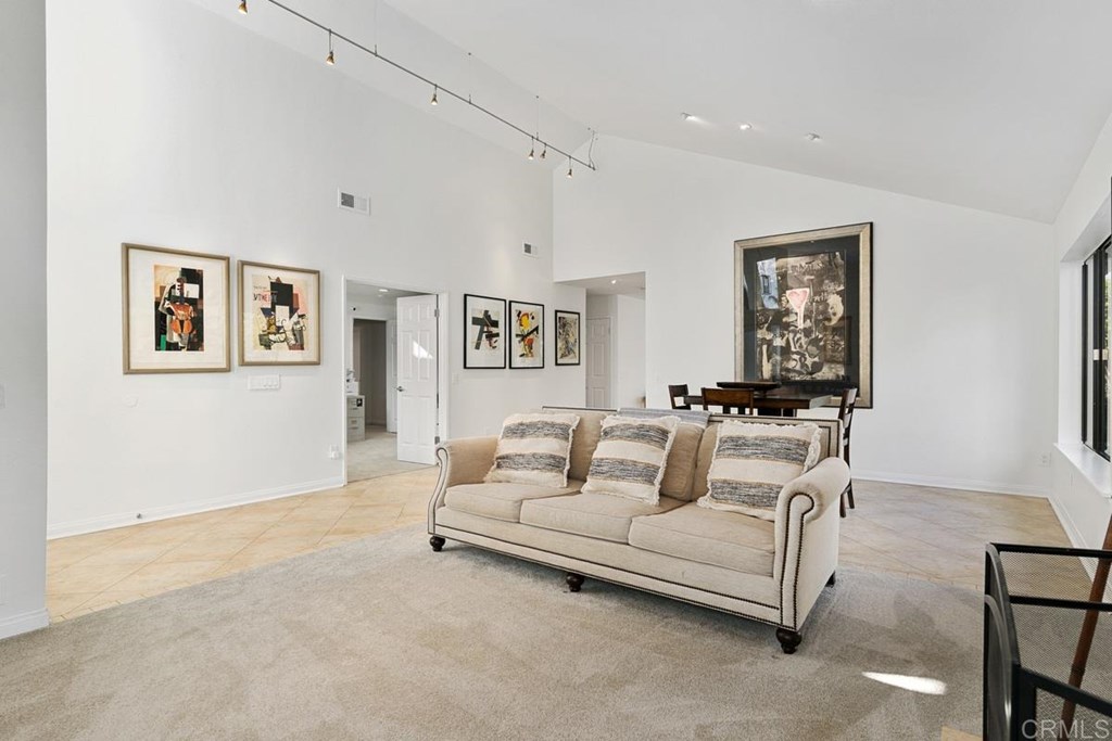 444 Dunsmore Court Encinitas, CA 92024 - Photo 6 of 39