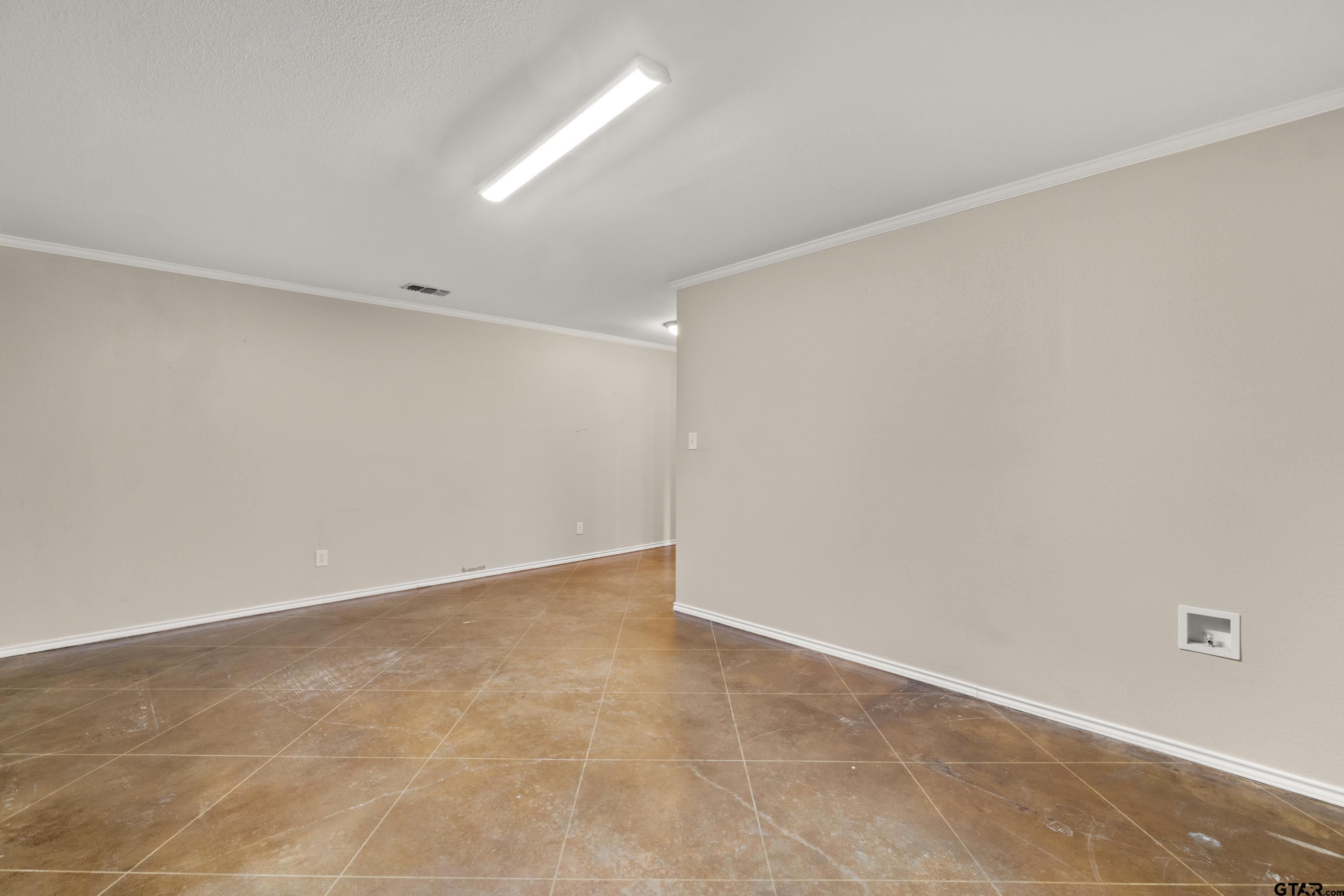 672 County Road 4960 Pittsburg, TX 75686 - Photo 23 of 26 a view of an empty room