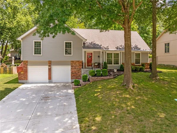 $415,000 | 7335 Monrovia Street, Shawnee, KS 66216