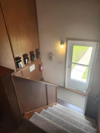 $1,100 | 255 6th Avenue Northeast, Unit 2, Hutchinson, MN 55350
