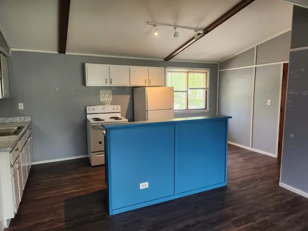 $1,100 | 255 6th Avenue Northeast, Unit 2, Hutchinson, MN 55350