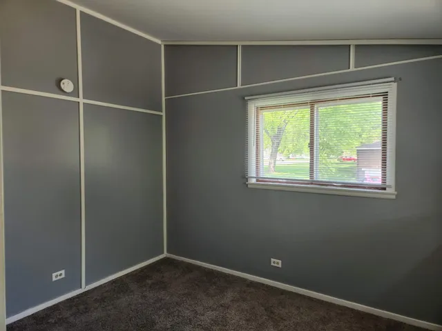 $1,100 | 255 6th Avenue Northeast, Unit 2, Hutchinson, MN 55350