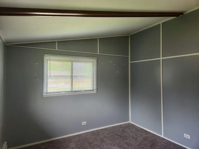 $1,100 | 255 6th Avenue Northeast, Unit 2, Hutchinson, MN 55350