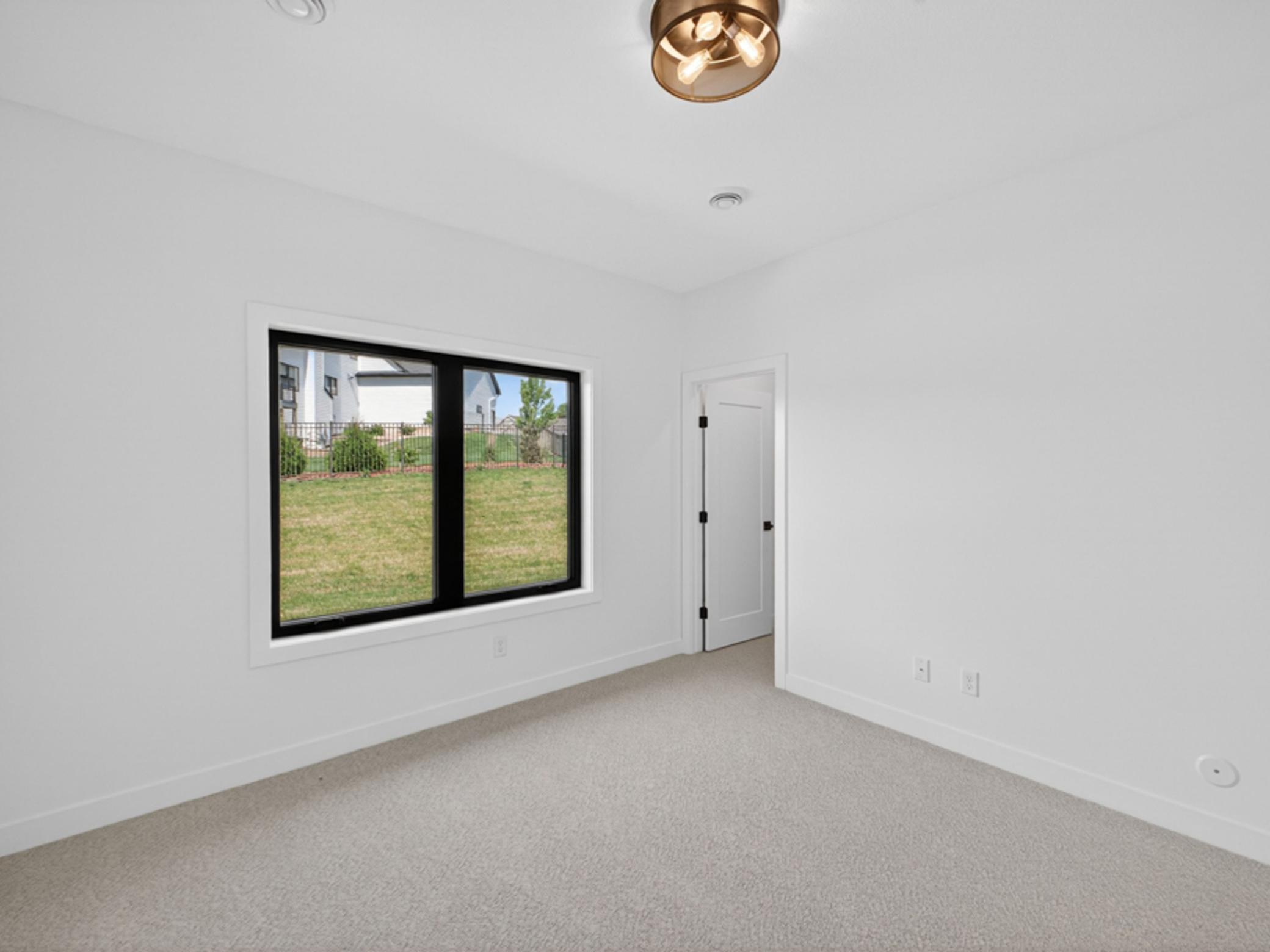 1547 Shannon Oaks Boulevard Northeast Rochester, MN 55906 - Photo 26 of 40