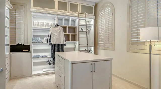 $19,725,000 | 865 Longboat Club Road, Longboat Key, FL 34228