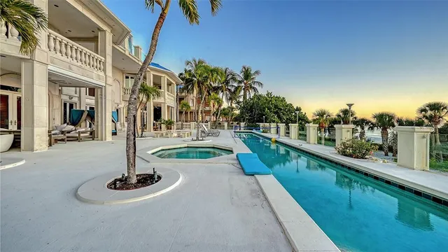 $19,725,000 | 865 Longboat Club Road, Longboat Key, FL 34228