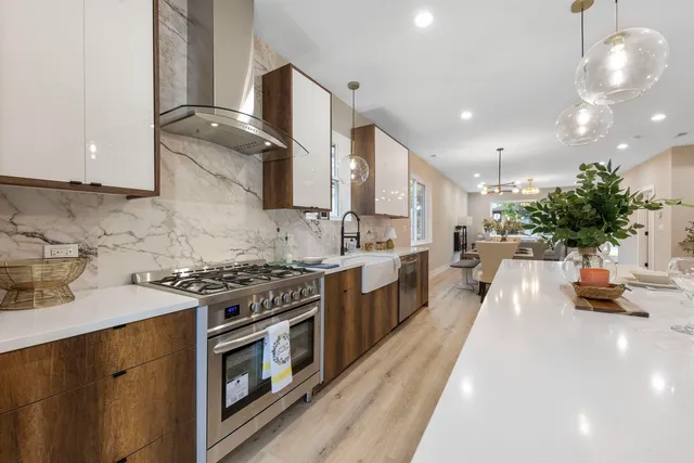 $476,999 | 5901 West Erie Street, Chicago, IL 60644