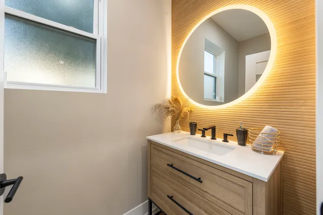 $476,999 | 5901 West Erie Street, Chicago, IL 60644