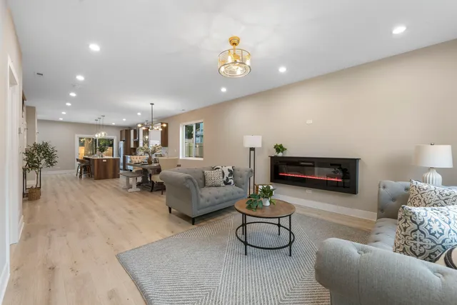 $476,999 | 5901 West Erie Street, Chicago, IL 60644