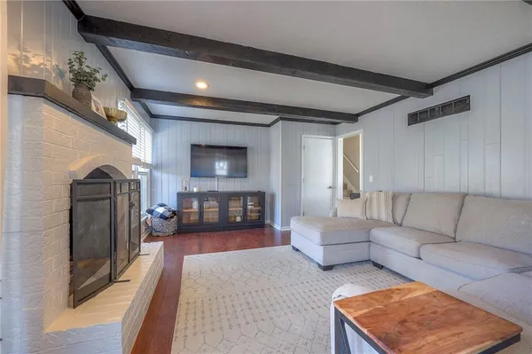 $375,000 | 7802 Westgate Drive, Lenexa, KS 66216